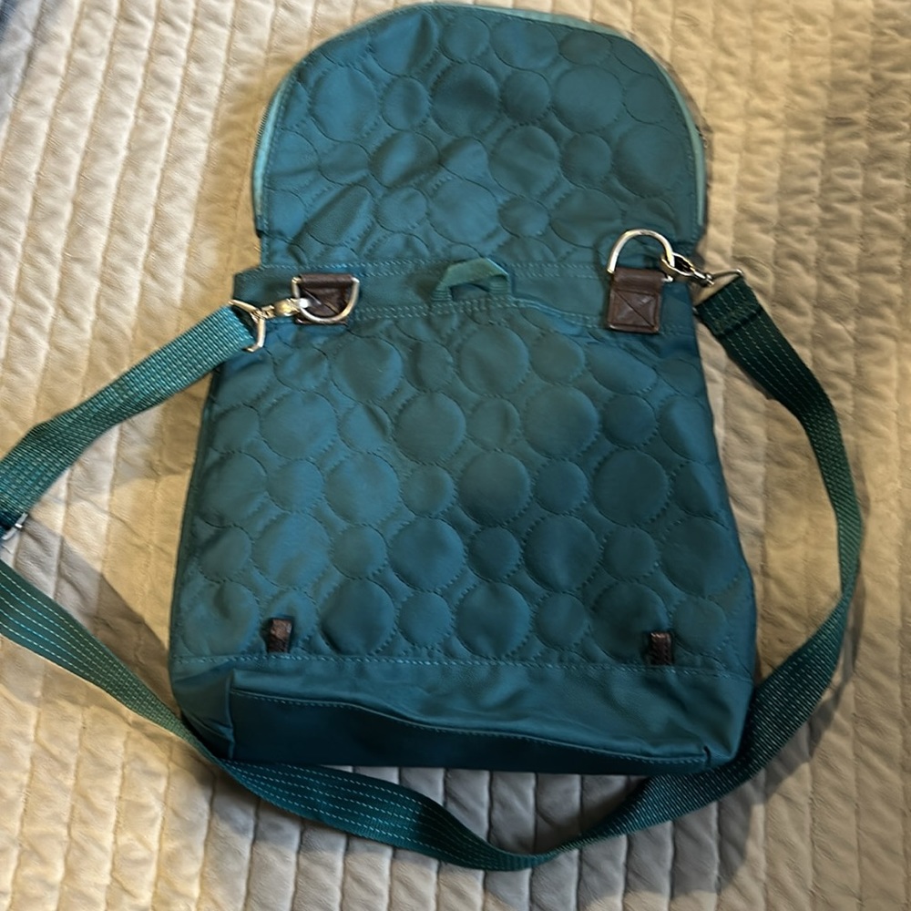 Thirty One crossbody/backpack - Picture 2 of 2